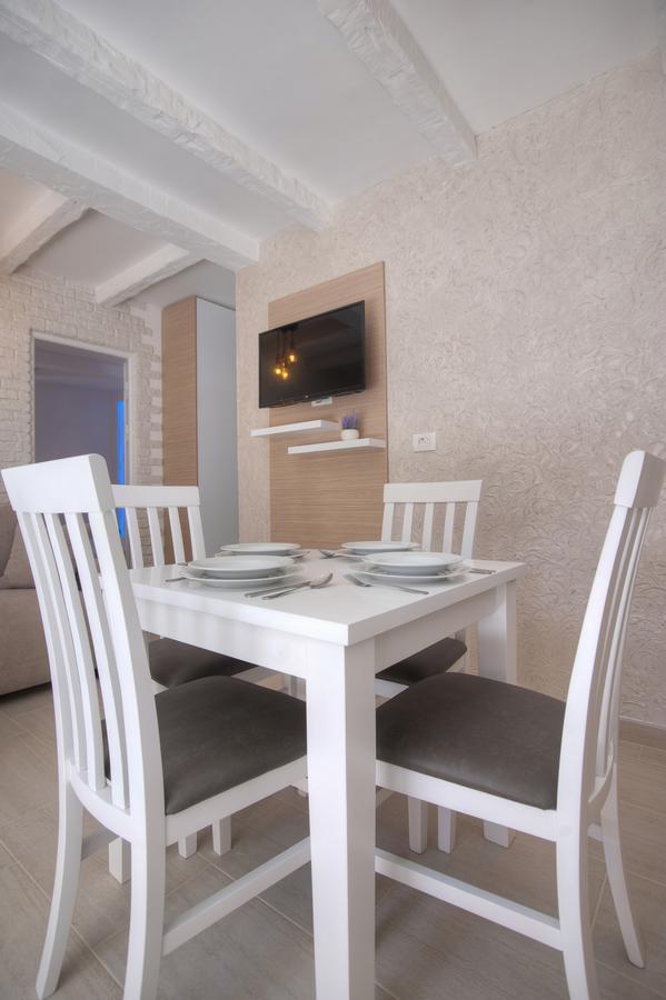 Dzaleta Appartement *